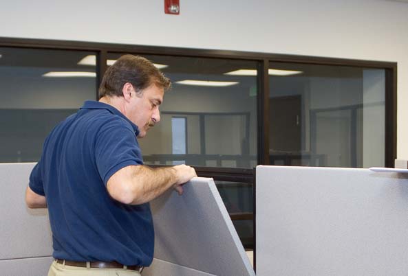 Commercial installation of a cubicle