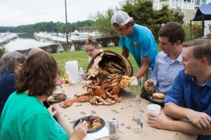 2016-hilldrup-crabfeast12