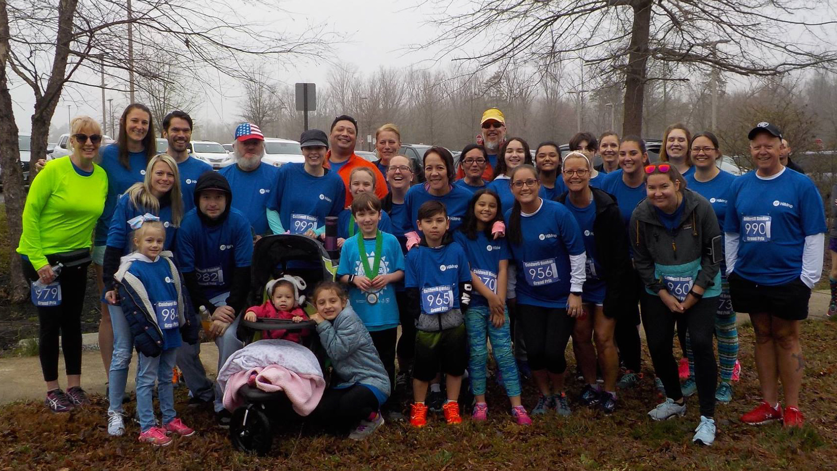 Group photo of Hilldrup Stafford employees at the Stafford 5K