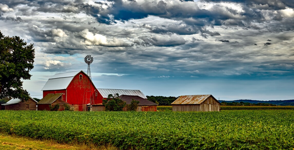 180 Degree Farm in Georgia with barn, field, blue skies