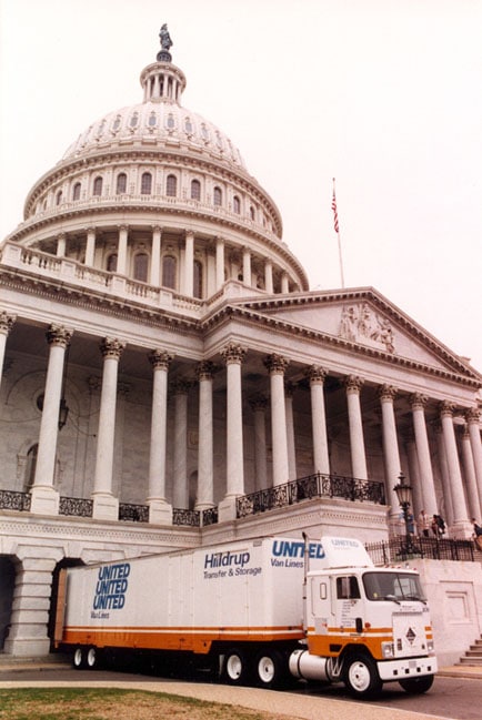 Hilldrup moving truck in front of Capitol in DC