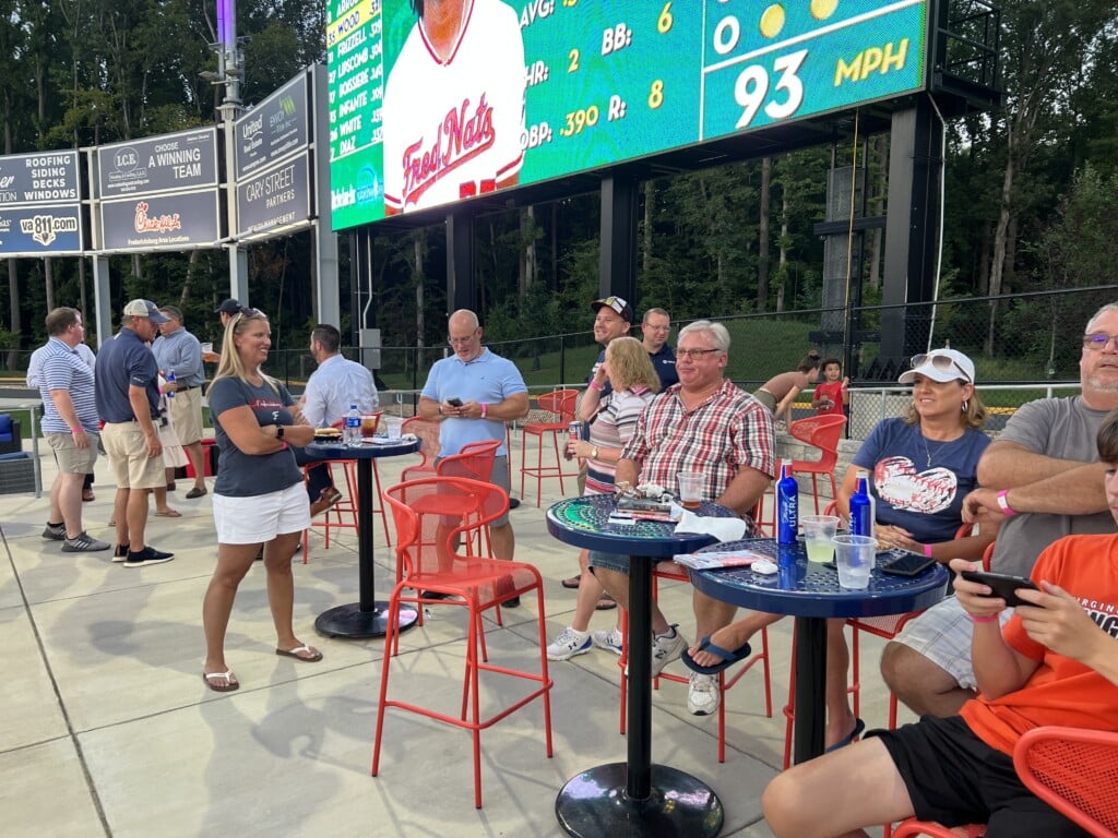 Hilldrup employees at Fred Nationals game 