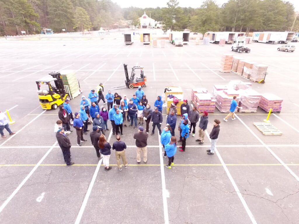 Hilldrup's Atlanta team prepares for the Girl Scout distribution event. 