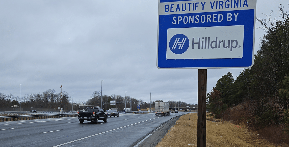 Hilldrup's Adopt A Highway sponsorship sign on I95N.
