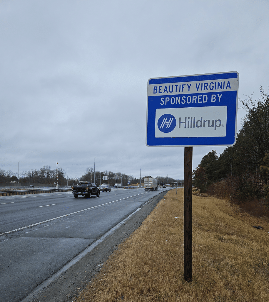Hilldrup's Adopt A Highway sponsorship sign on I95N. 