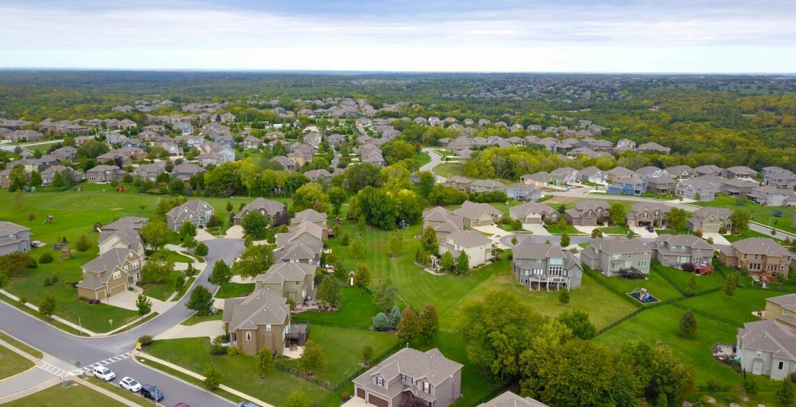 Image for From Cities to the Sunbelt: Where Are People Moving in the U.S. in 2024?