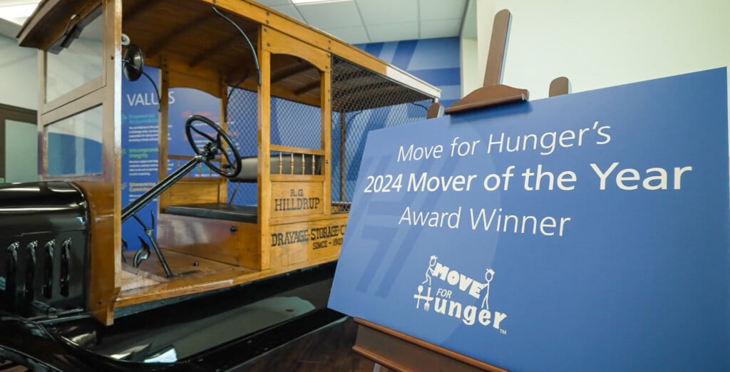 Hilldrup's Mover of the Year Award from Move For Hunger.