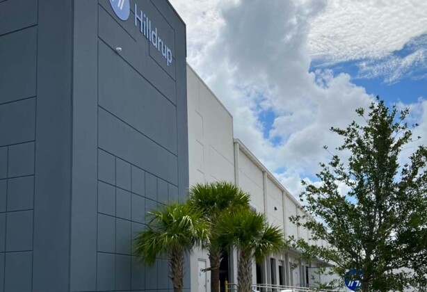 Commercial Warehouse in Orlando, FL with Hilldrup logo on the building